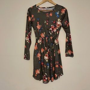 Amazon Long Sleeve Floral Olive Drab Dress in Small